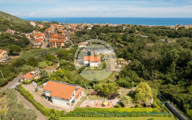 Вилла в Чериале